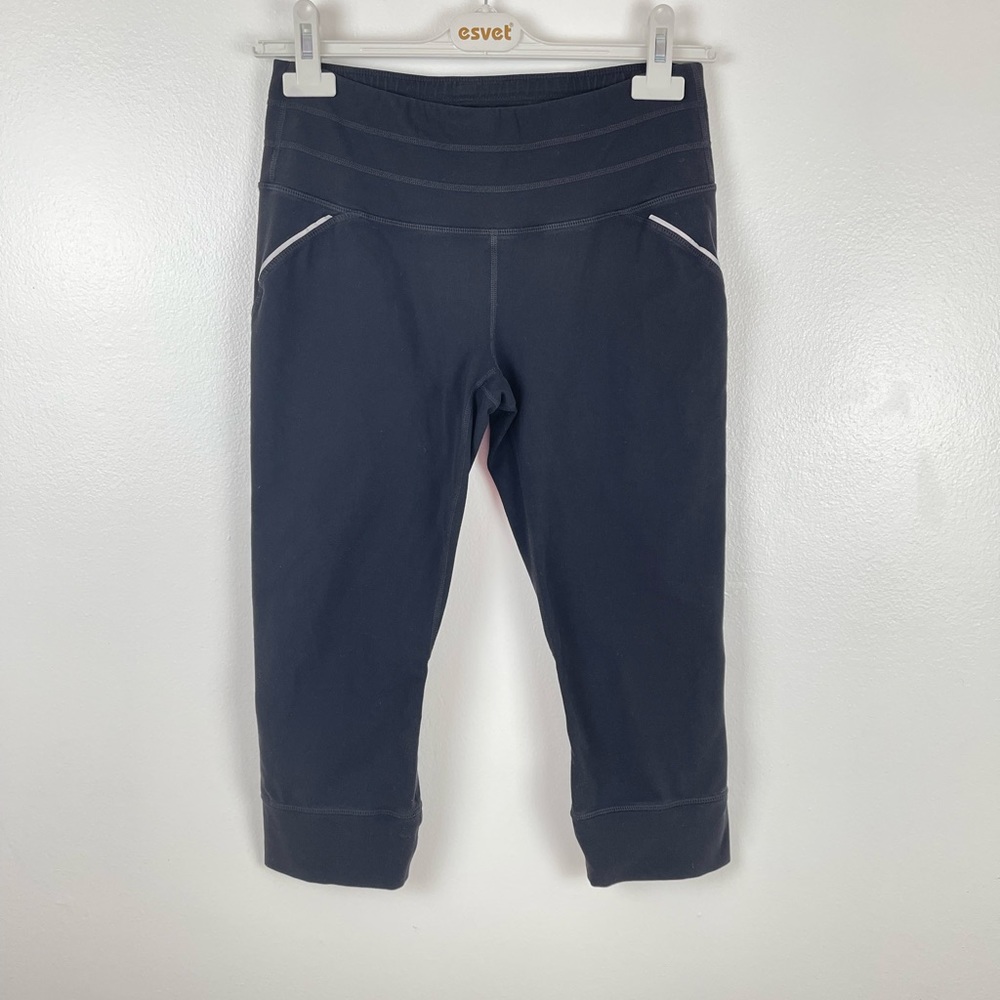 Athleta Capri Active Leggings Black Woman’s Size M